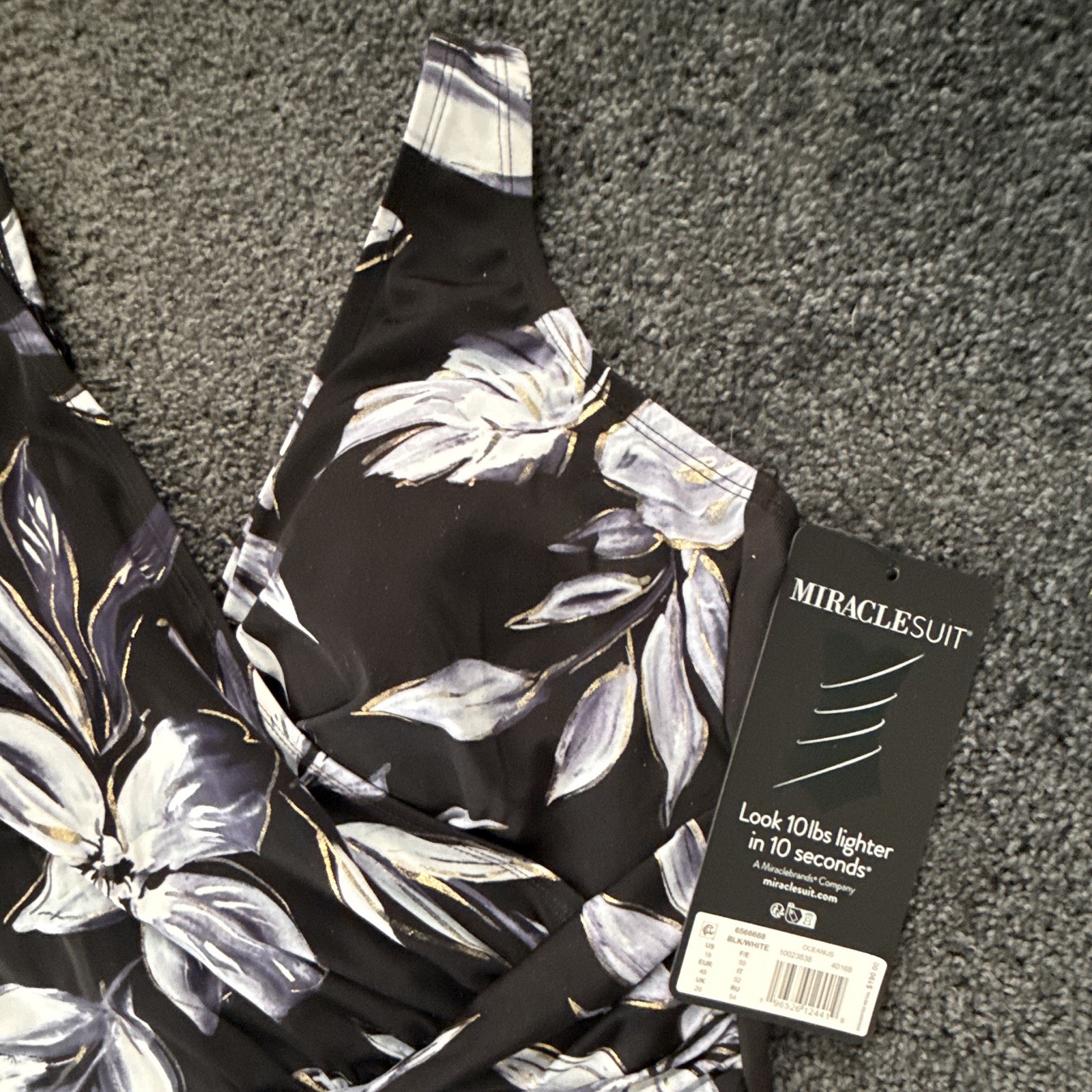 Miraclesuit Slimming Ruched One-Piece Floral Black/White/Gray D Cup Size 12