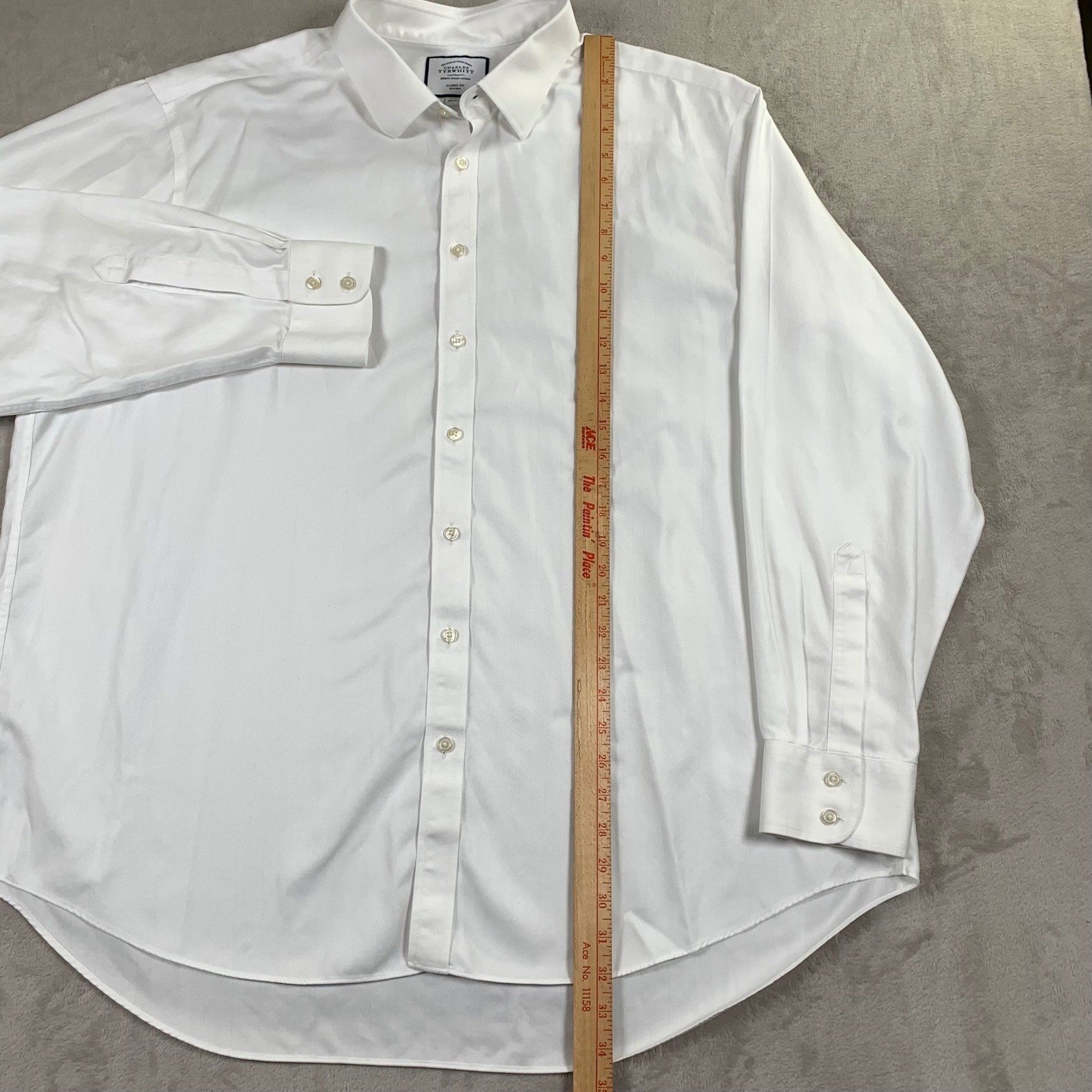 Charles Tyrwhitt Dress Shirt Mens 19/37 White Herringbone Classic Fit Non-Iron