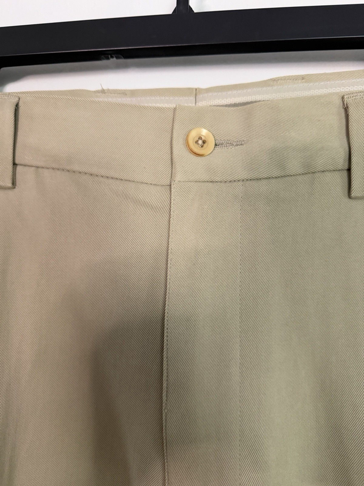 Tommy Bahama Relax 100% Silk Pants Mens Size 35×32 Beige Excellent