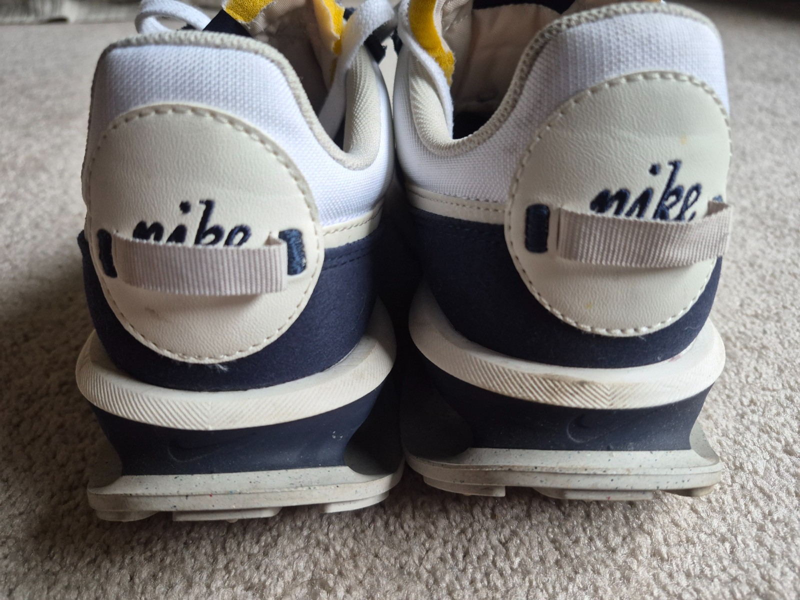 Nike Air Max Pre-Day Obsidian Light Bone Used Sneakers 10