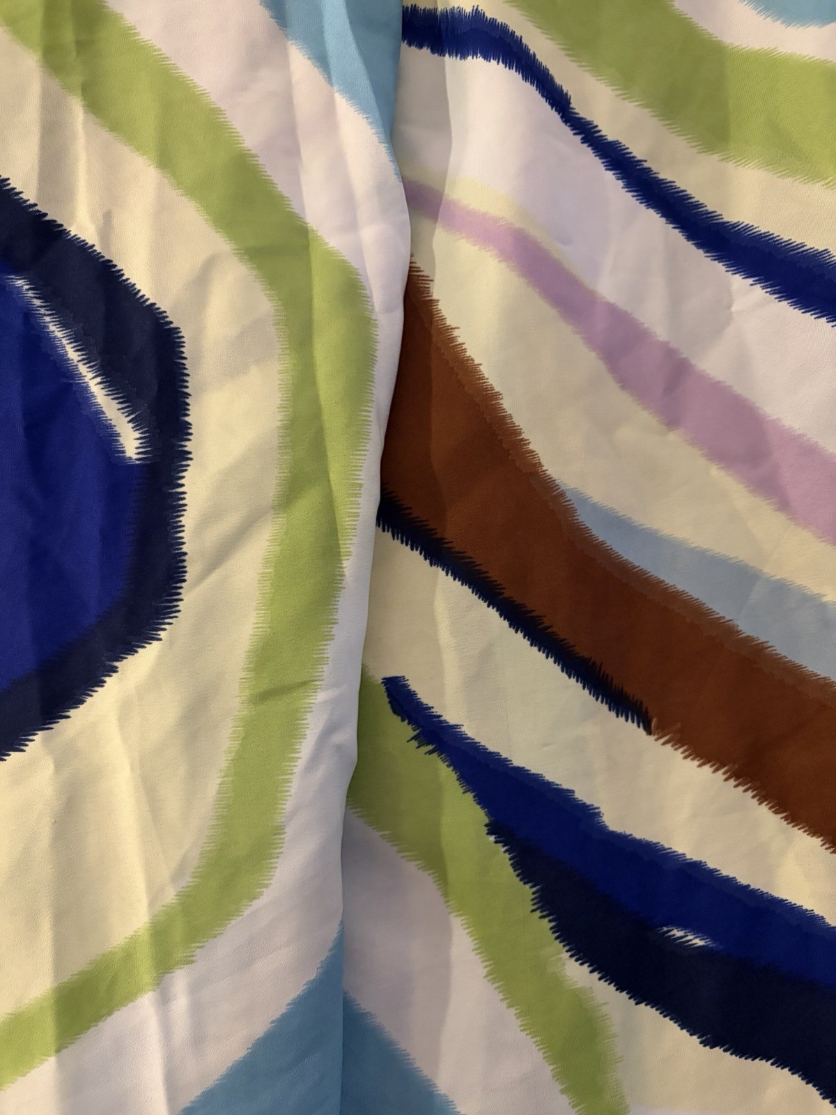 *Preloved* Women’s Wavy Pattern Skirt