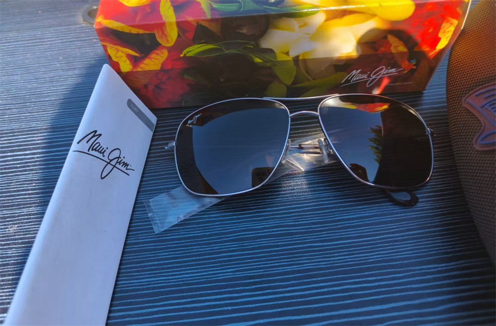 NIB Maui Jim Cook Pines Rose Gold Titanium Polarized Sunglasses RS774-16R