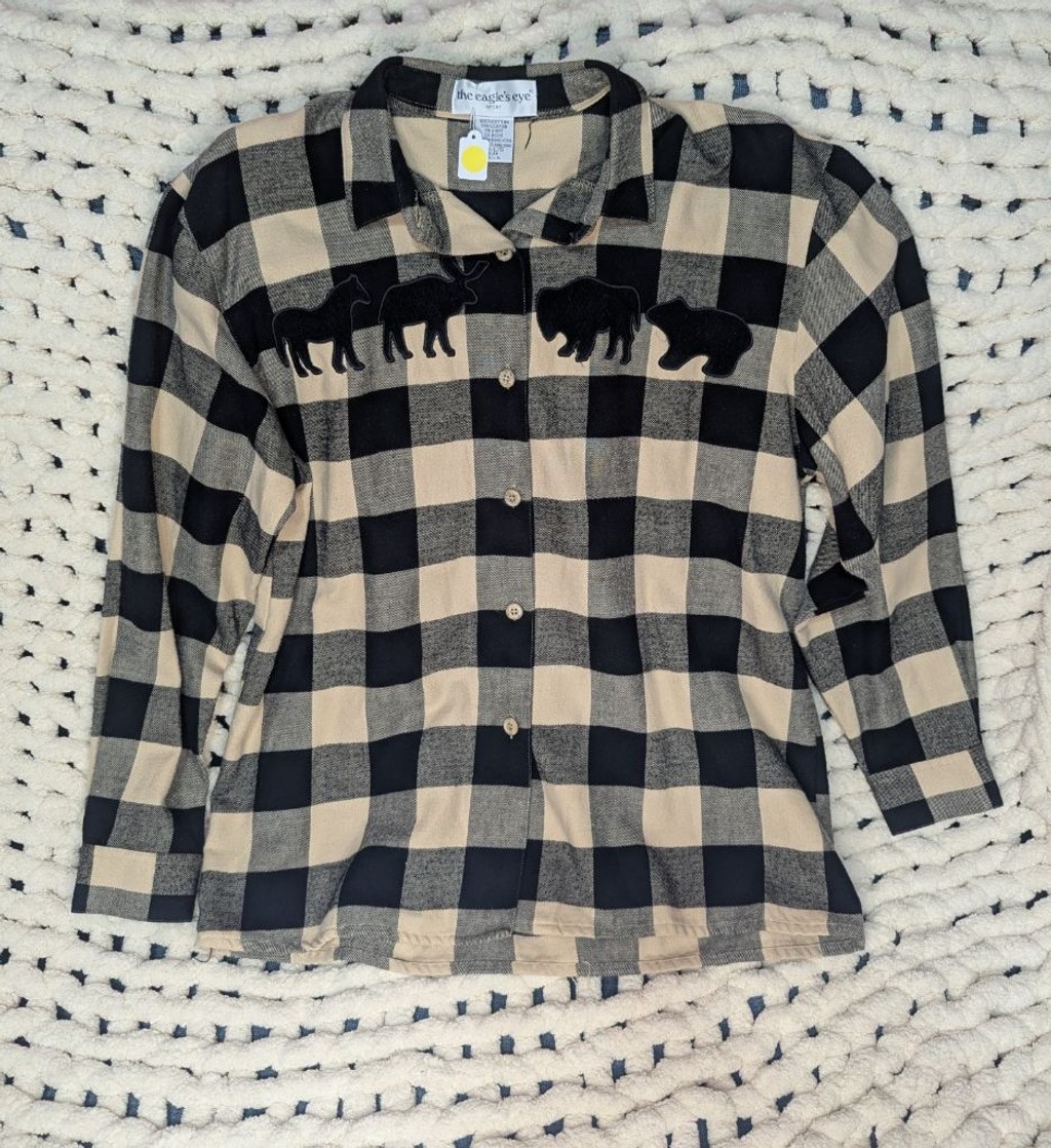 The Eagle’s Eye Buffalo Plaid Button Down Shirt Deer Moose Bear Applique Women’s