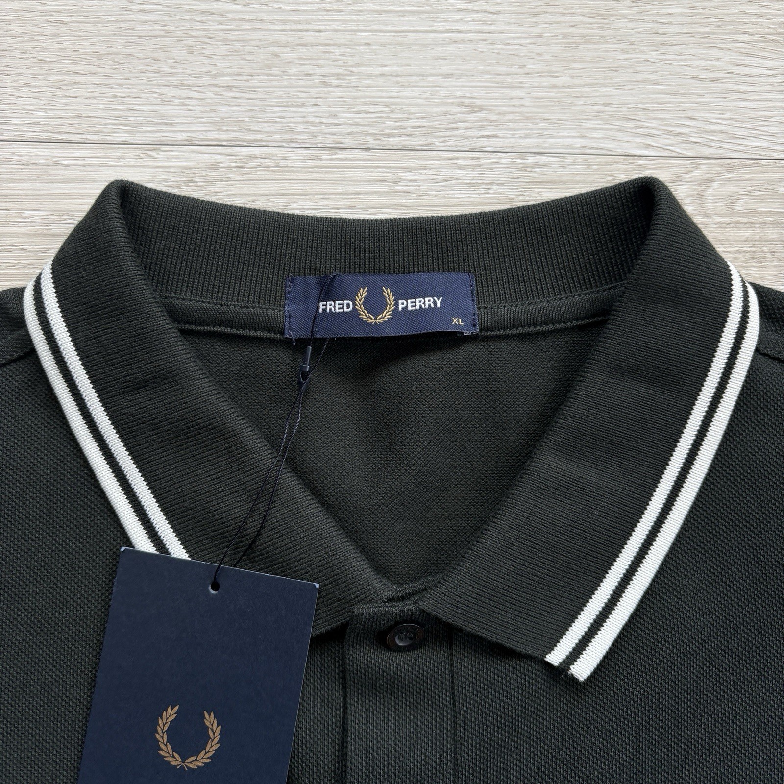 BNWT Fred Perry M3600 Short Sleeve Twin Tipped Polo Shirt Green Size Extra Large