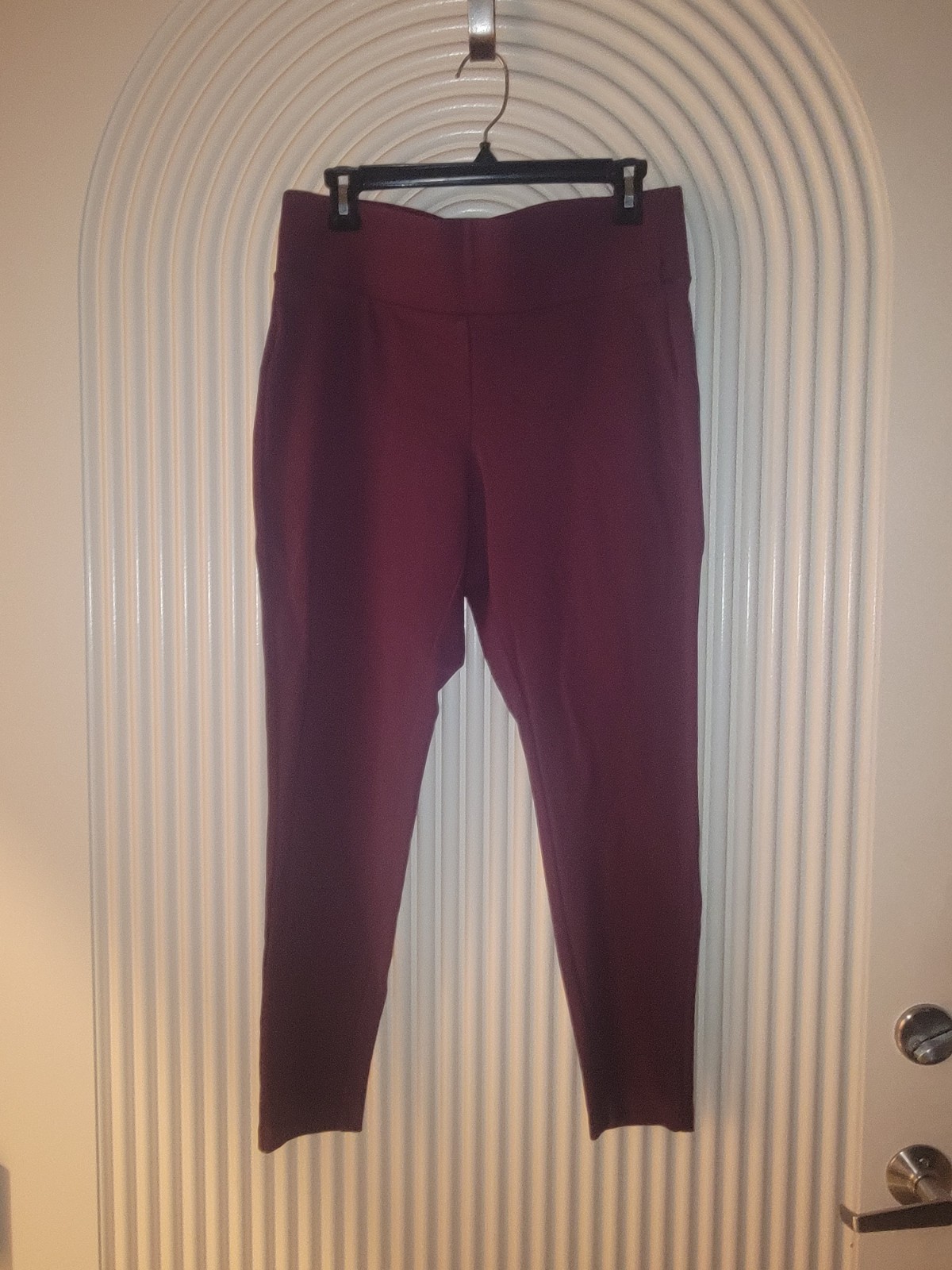 Torrid Pants Womens 2 Pull On Burgundy Stretch Rayon Nylon Spandex Size OR