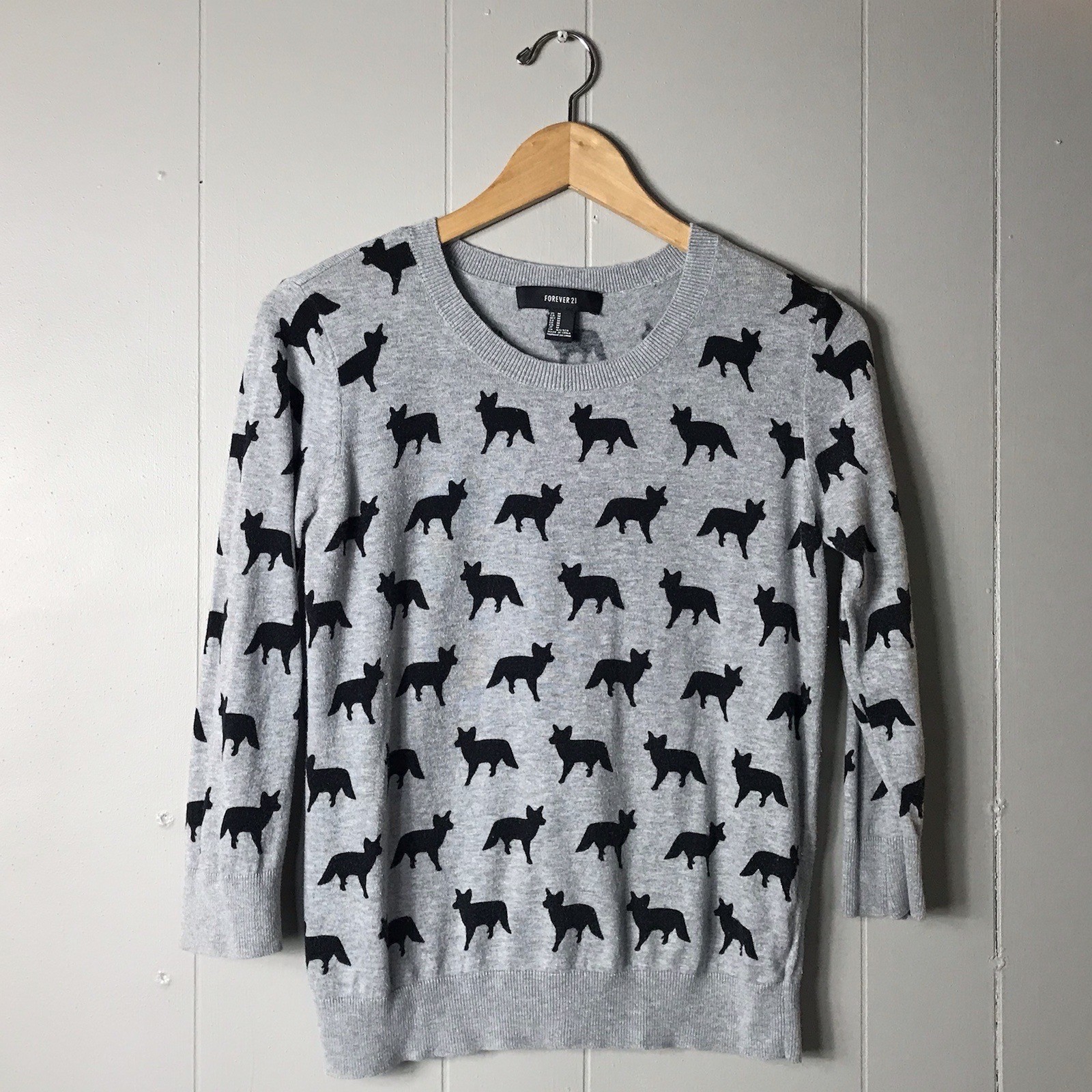 FOREVER 21 ALL OVER DOG PRINT THIN KNIT SWEATER BLOUSE 3/4 SLEEVE WOMENS MEDIUM