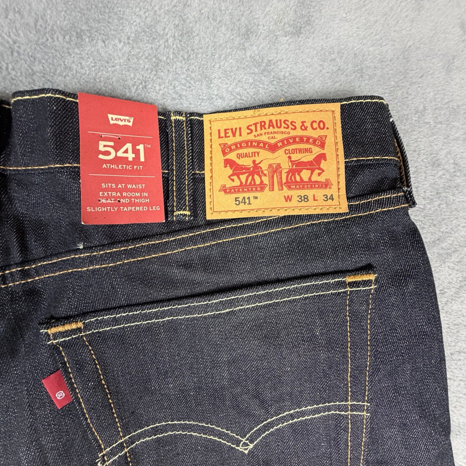 LEVI’S 541 ATHLETIC FIT RAW UNWASHED BLUE DENIM MEN SIZE 38X34 ZIP FLY NWT