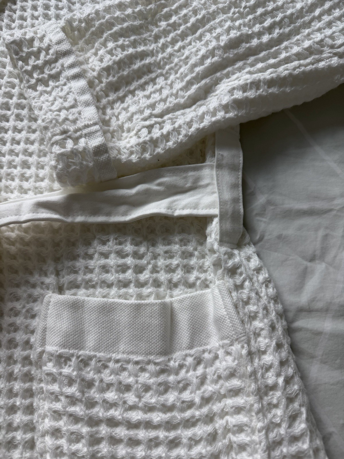 ONSEN Supima Cotton Waffle Bath Robe Hooded White Size M Unisex Luxury Spa Hotel