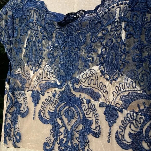 NWT Chi Chi London ivory tulle and navy lace over the tulle Kelsey dress sz. 18
