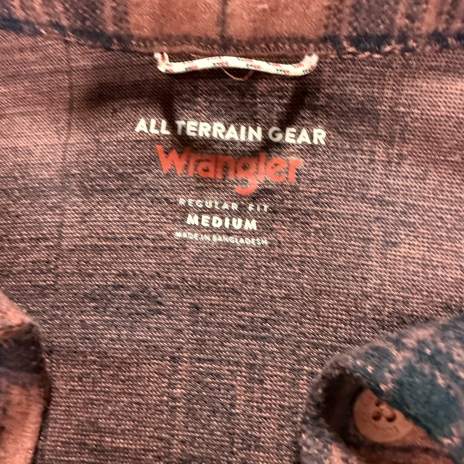 Women’s Wrangler All Terrain Gear Flannel Plaid Shirt Regular Fit M