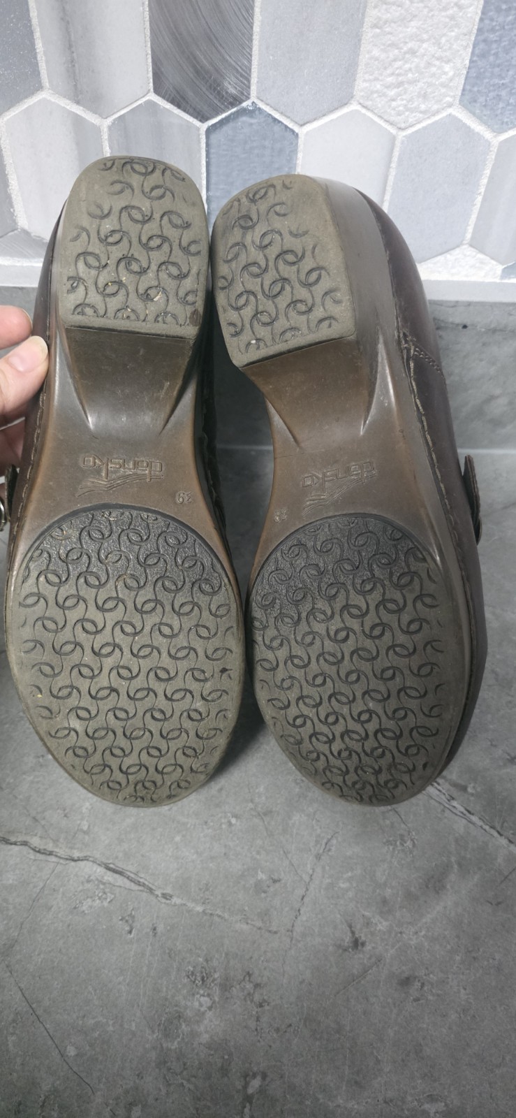 Dansko Womens Tamara Clogs Size 39 Dark Brown Leather