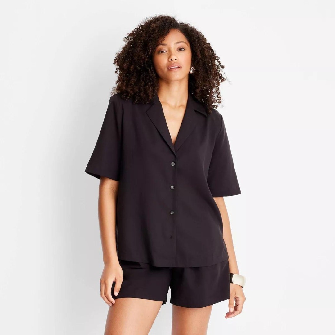 Future Collective Black Button-Down Shirt Short Sleeve Size Small