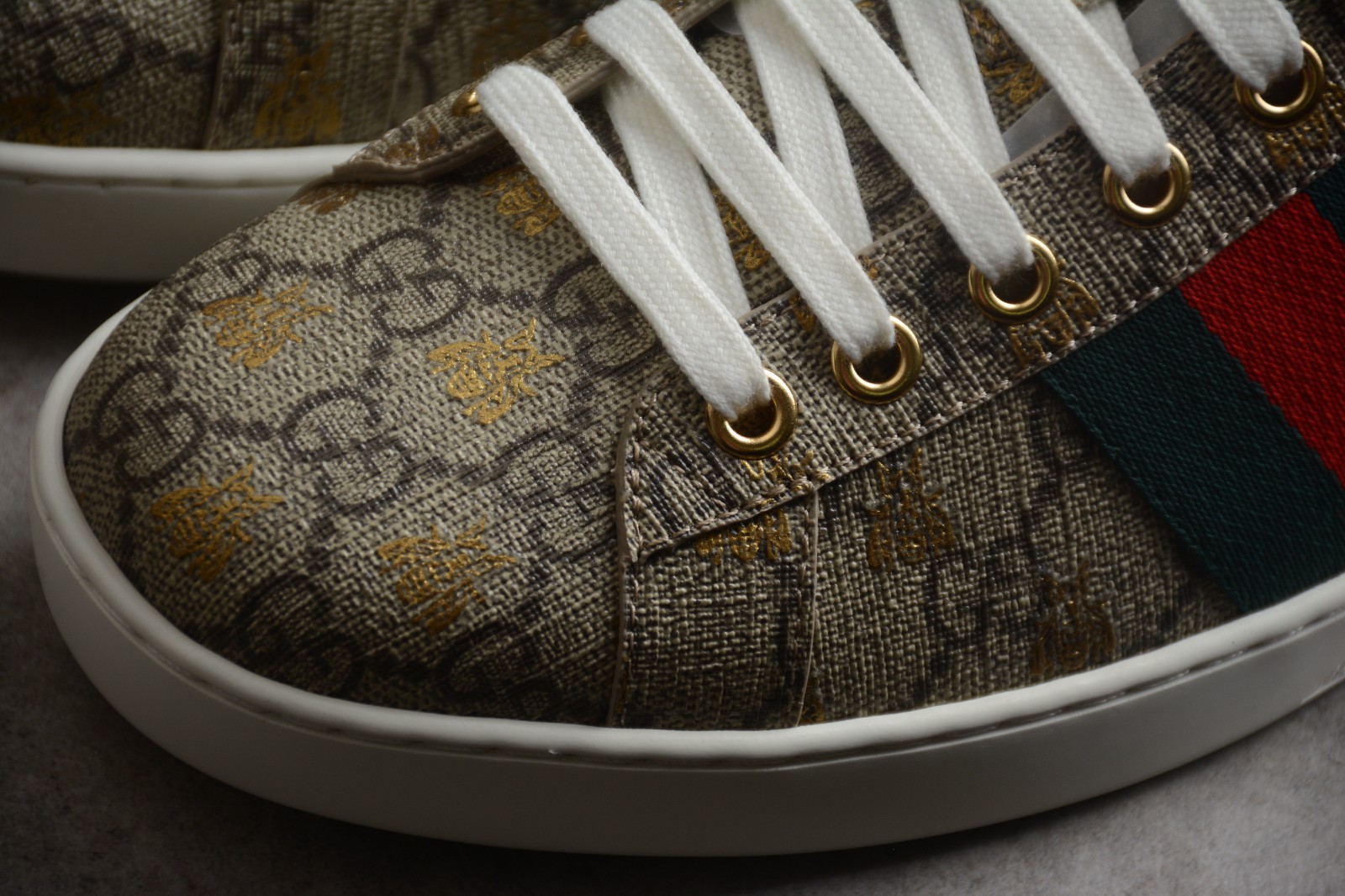 GUCCI ACE Canvas bee Men’s sneakers