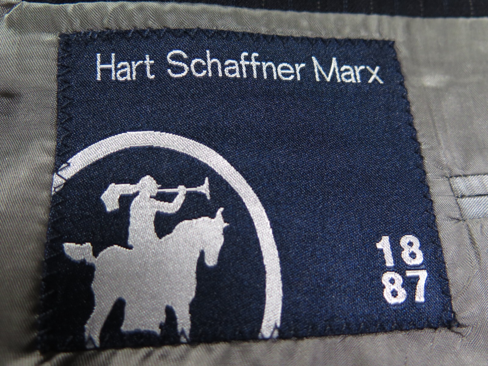 Hart Schaffner & Marx Imported Wool Dark Blue Striped Mens Suit 34×31 39 R USA