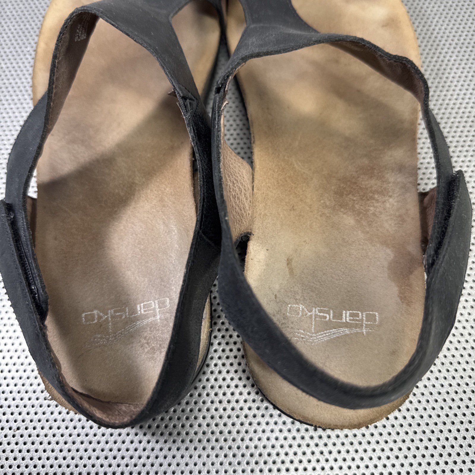 Dansko Reece Waxy Burnished Black Thong Sandal Size 42- Women’s 11.5-12
