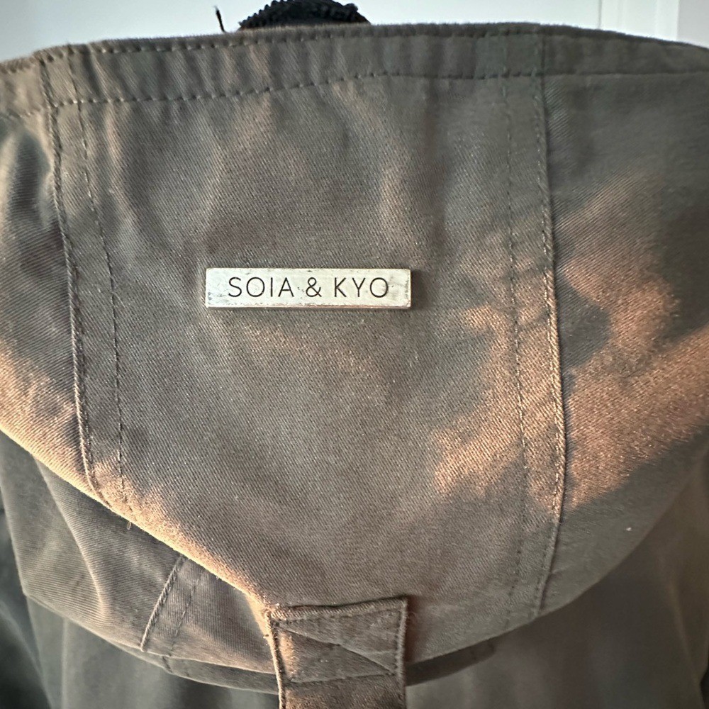 Soia and Kyo Harri Hooded Utility Coat in Olive Green. Size S/P.