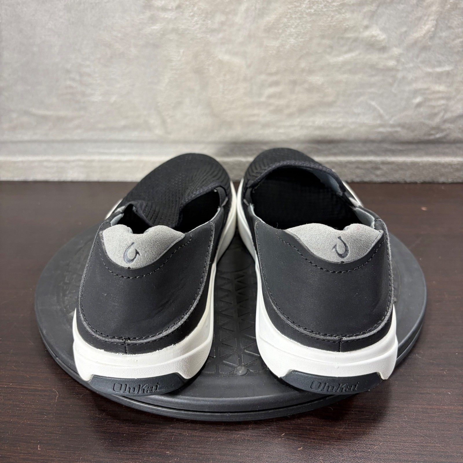 OluKai Lae’ahi Black Mesh Slip On Casual Sneakers Mens Size 10.5 EUC
