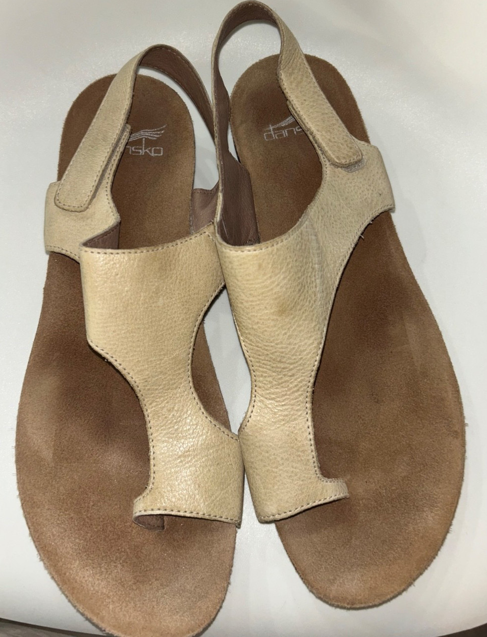 Dansko Reece Women’s Sandals size 41/10 Beige Leather Comfort Flat Thong