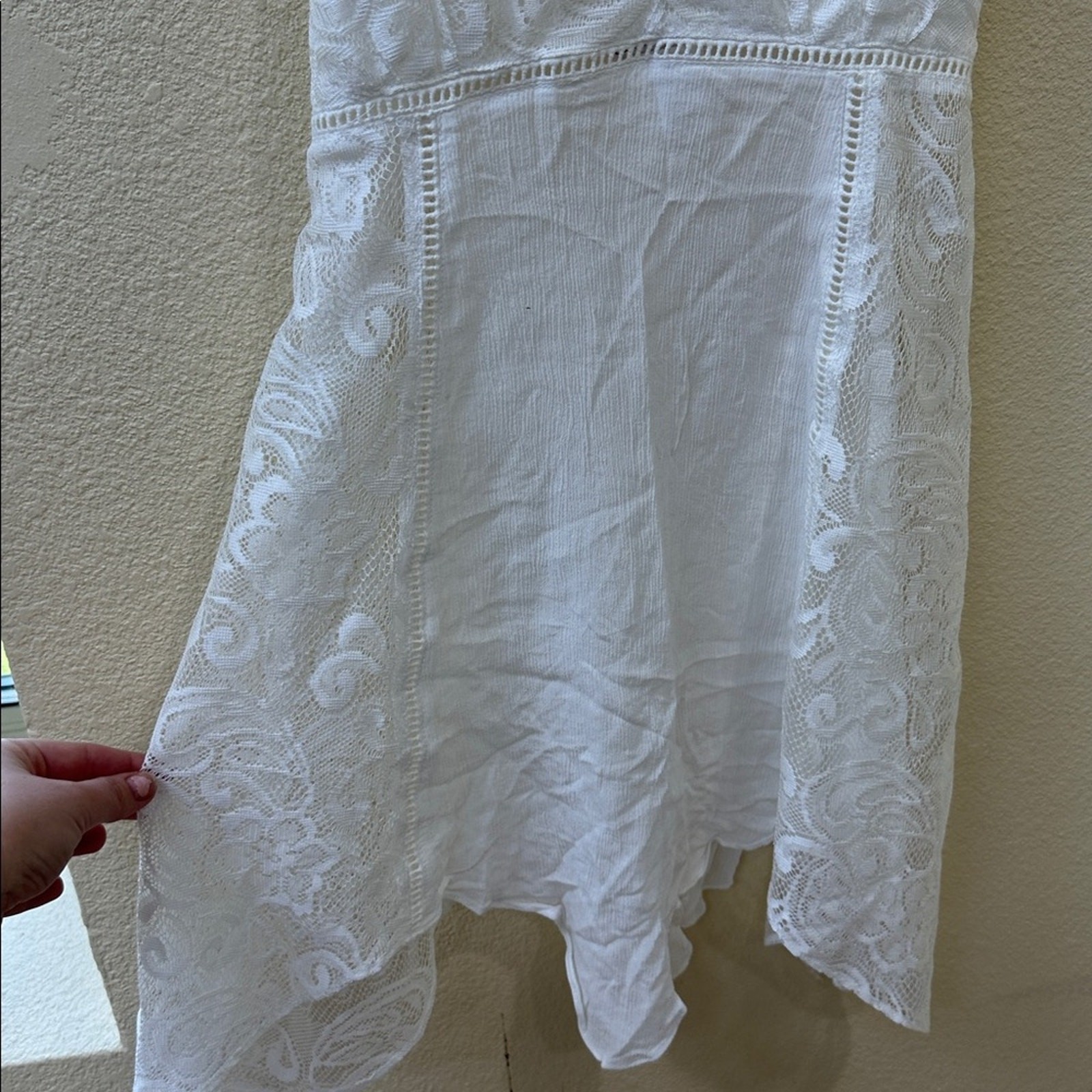 Linea Donatella White Lace Handkerchief Hem Chemise Dress Nightgown Size Medium