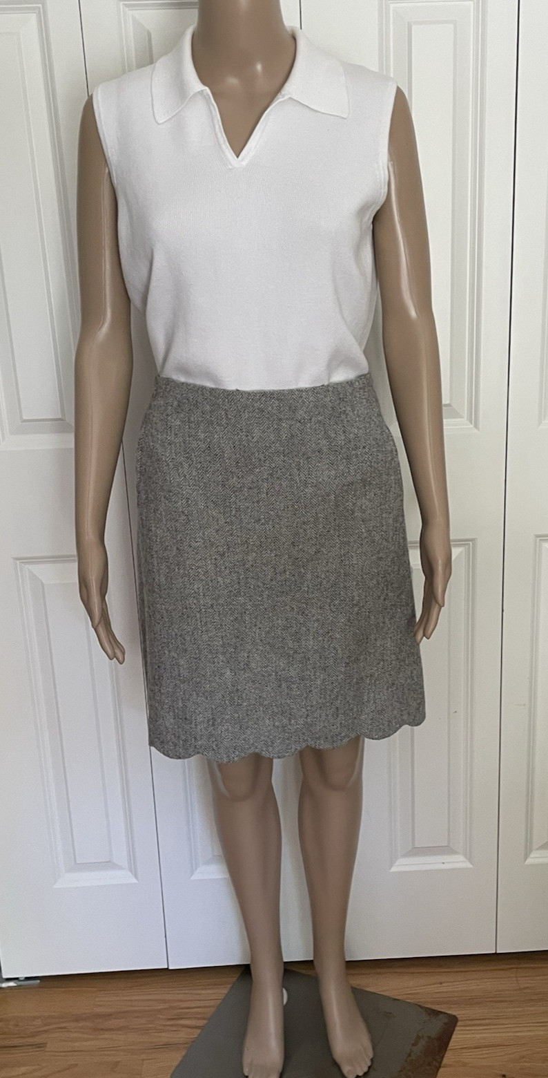 Talbots 12P Gray Herringbone Wool Viscose Blend Scalloped Hem Pockets Skirt