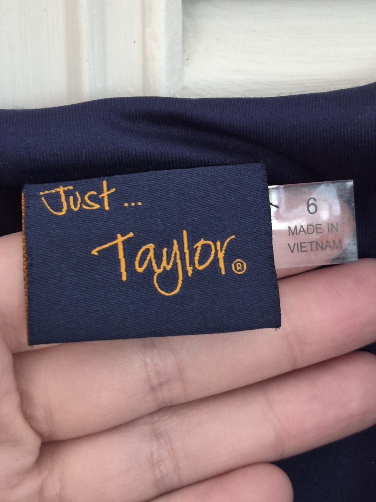 Just Taylor Women’s Dress Size 6 Navy & White Floral Sheer Lined 3/4 Sleeve