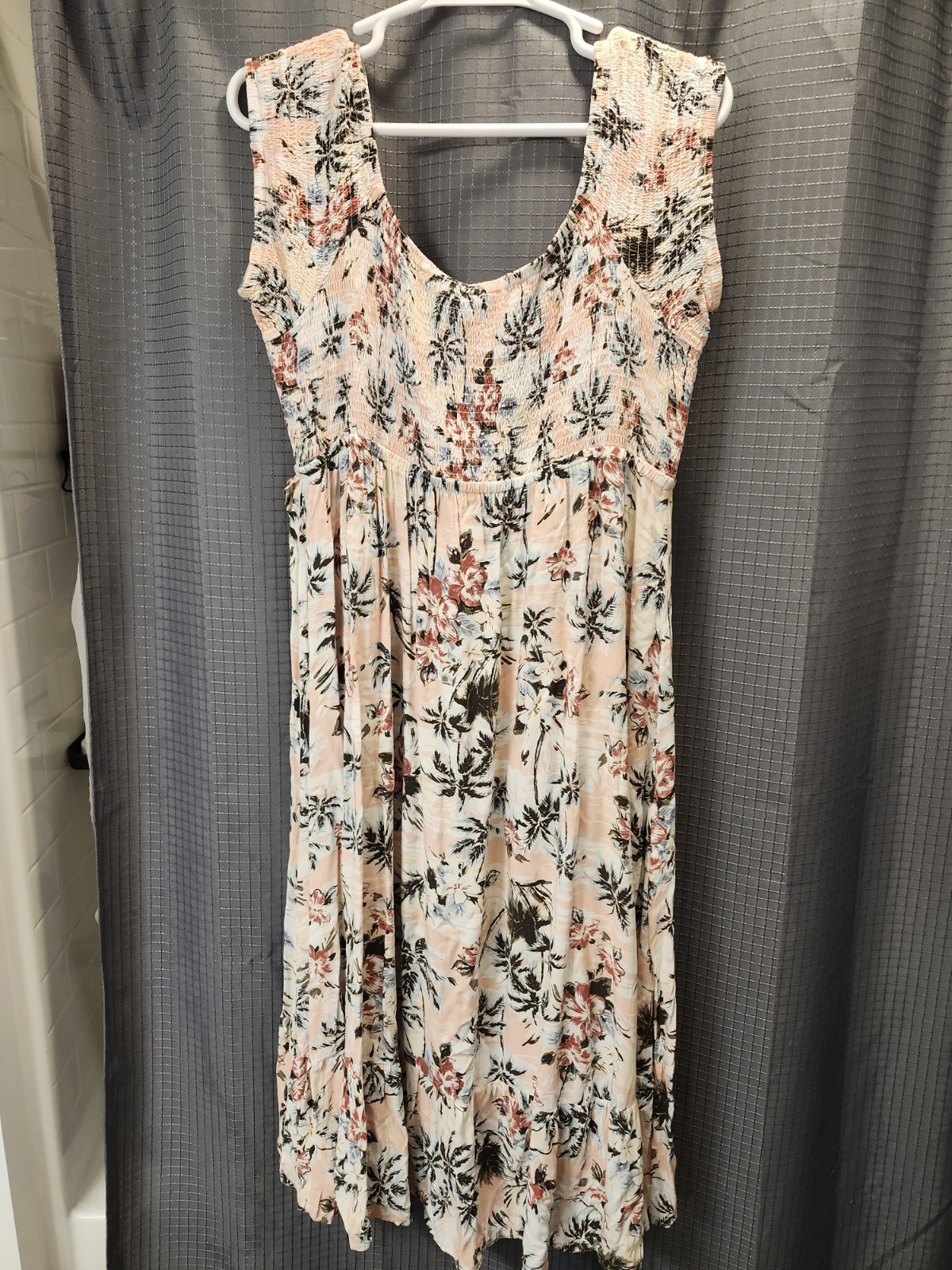 Torrid Floral Pink / Multicolor Maxi Dress Size 4