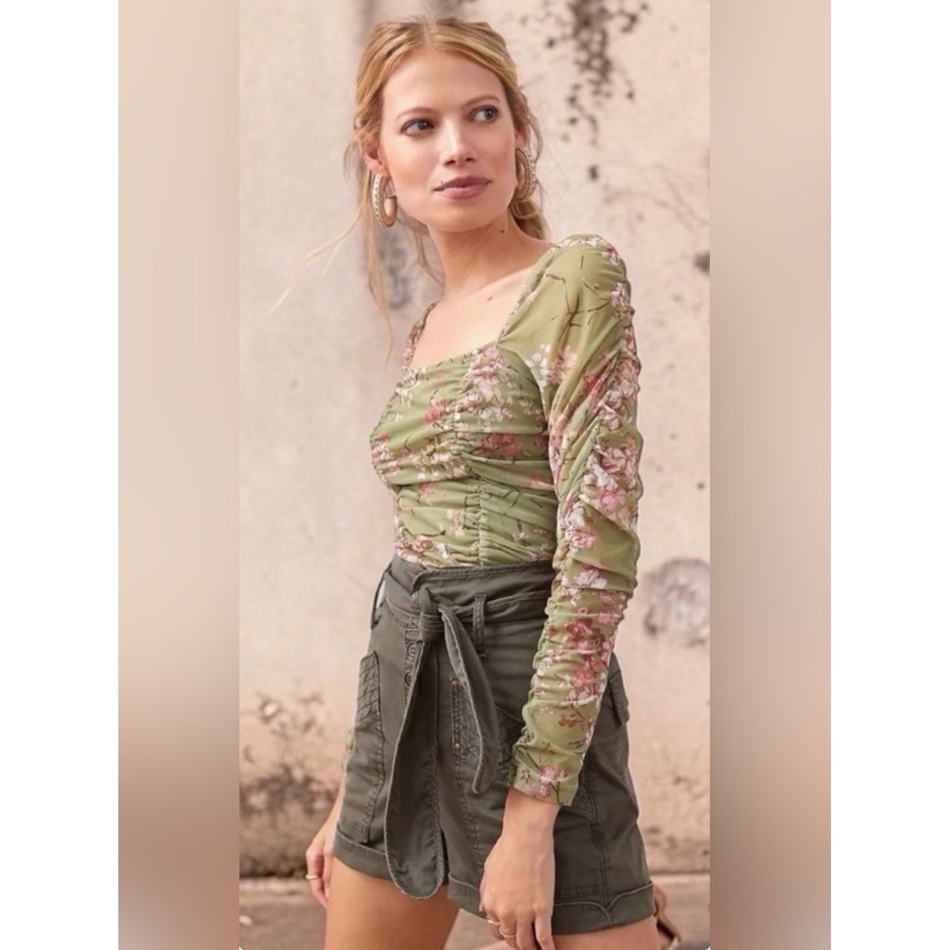 Maeve by Anthropologie Olive Green Floral Ruched Long-Sleeve Top