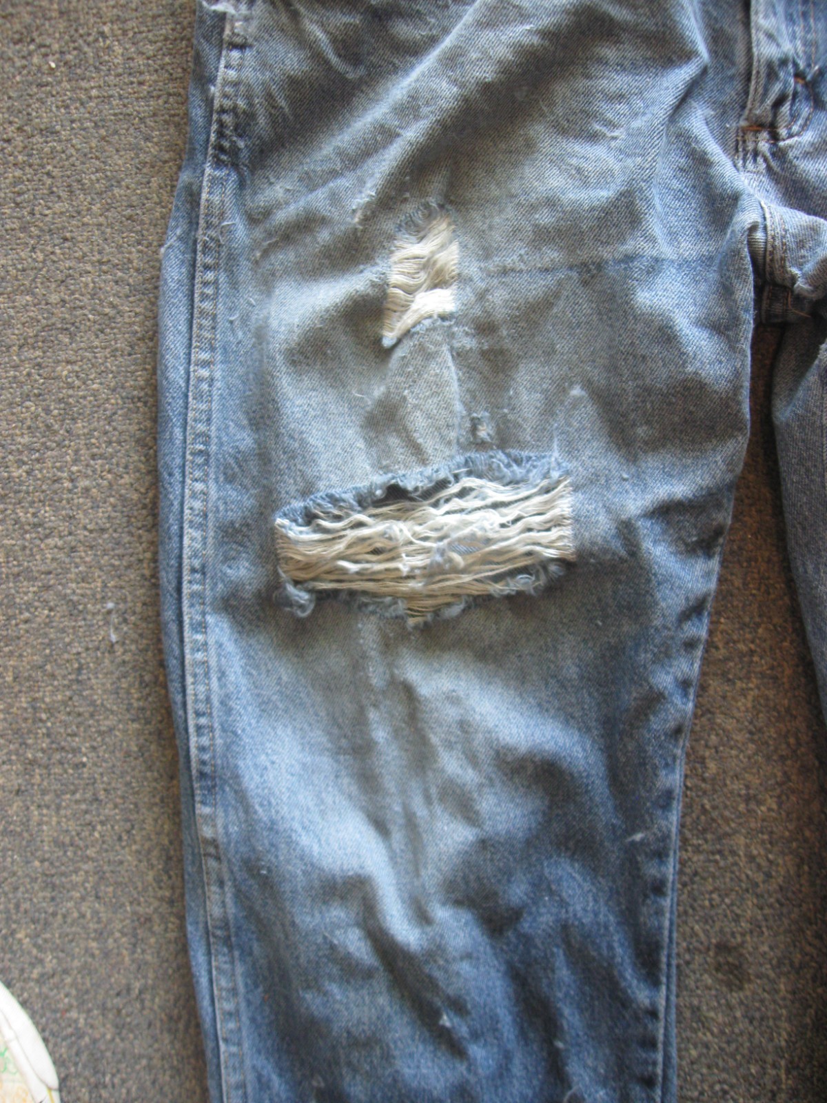 Distressed, Ripped, Torn Men’s Wrangler Jeans-36×30