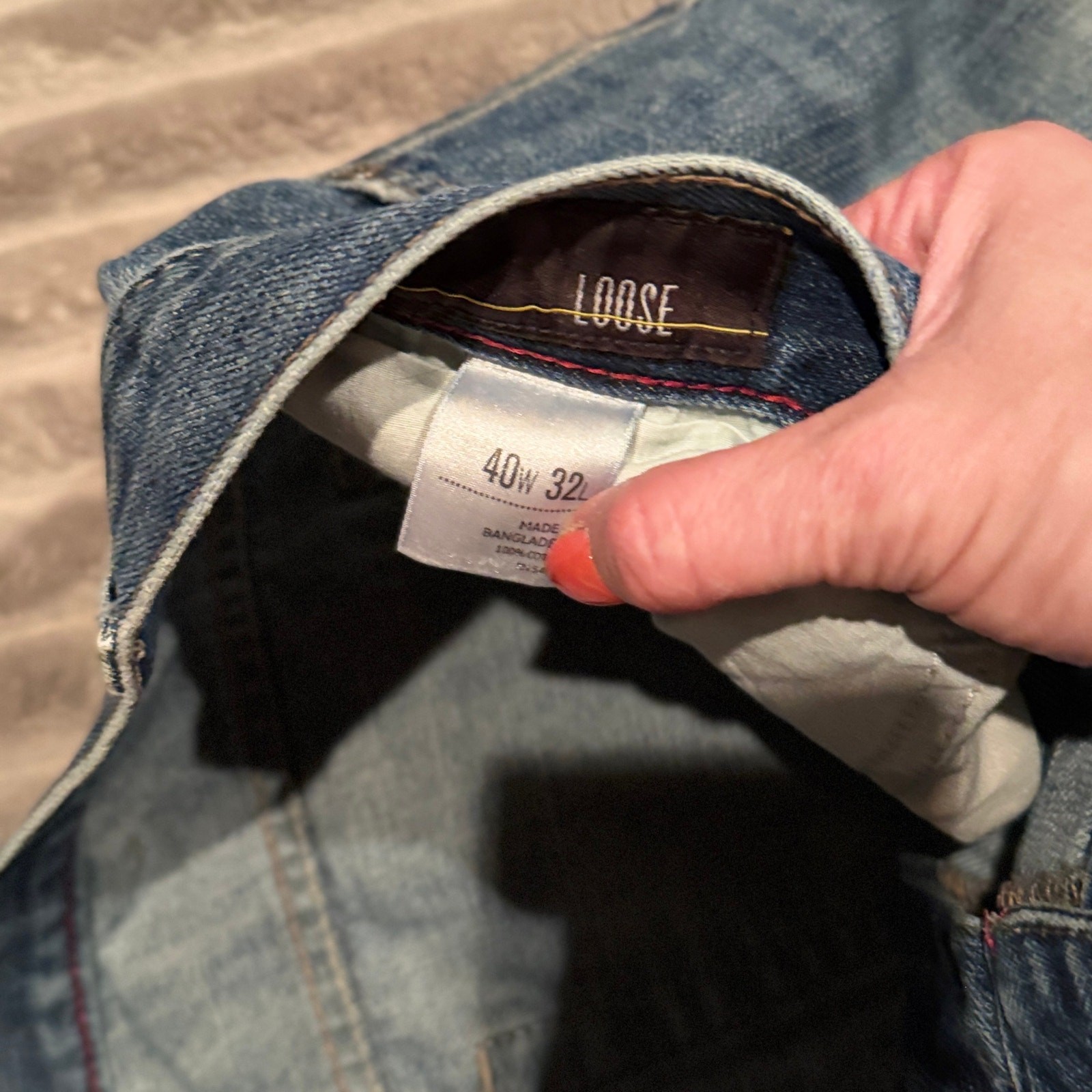 Old Navy Loose Fit Jeans Men’s 40×32 Light Medium Wash Distressed Blue Denim