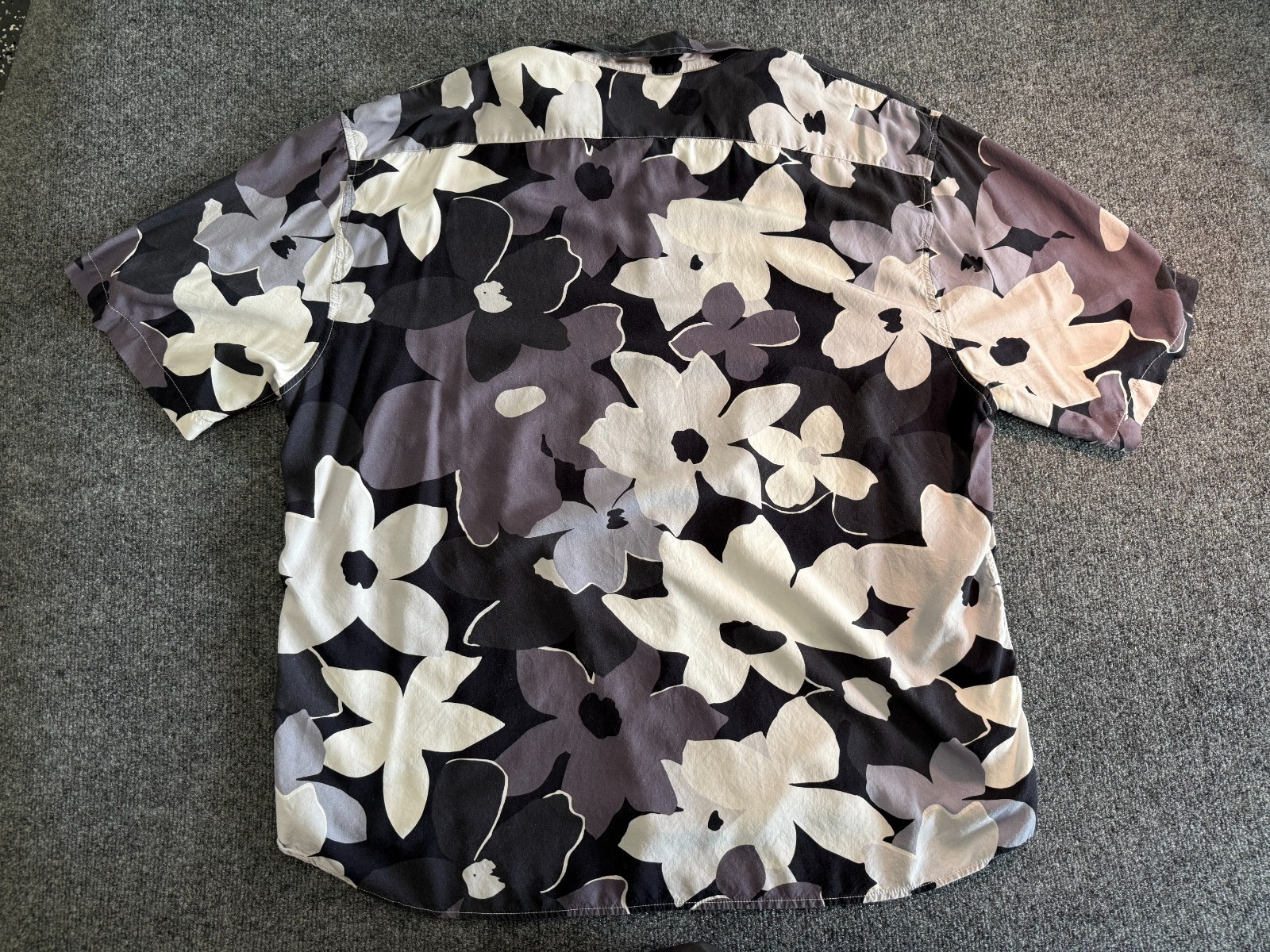 Men’s 4XL Button Down Short Sleeve Black Floral Print Shirt