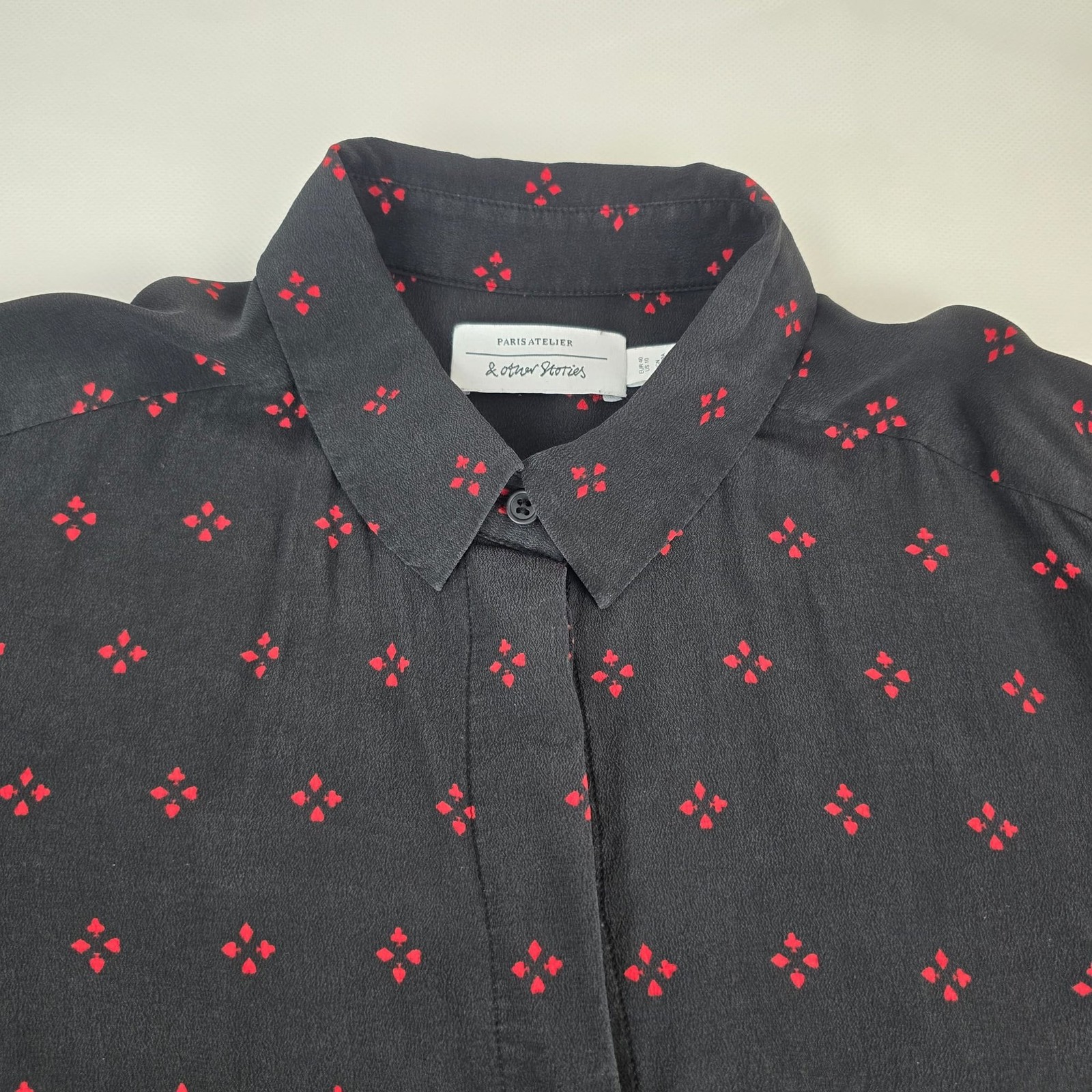 & Other Stories Silk Blouse Black Red Print Hidden Button Long Sleeve Shirt
