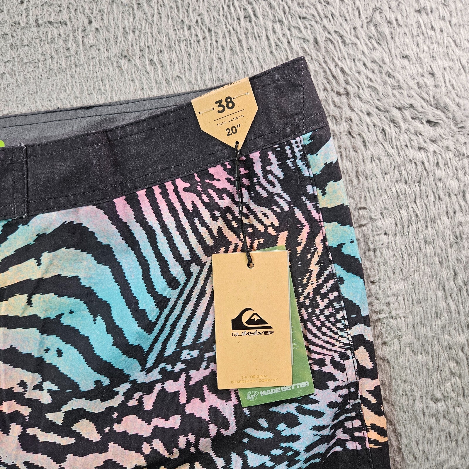 NWT Quiksilver Board Shorts Swim Trunks Men 38 No Liner 20″ Green Pattern Black