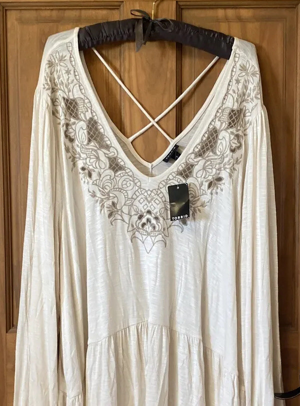 TORRID LONG SLEEVE BLOUSE TOP EMBROIDERED BABYDOLL SHIRT 5 5X 5XL 28 NEW