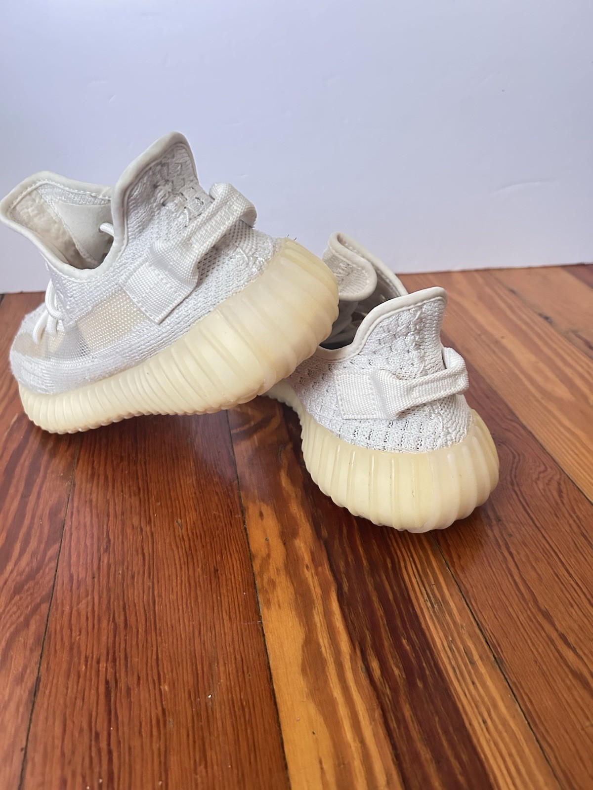 Adidas Yeezy Boost 350 V2 “Light” – Men’s US 5 / UK 4.5 – Very Good – Authentic