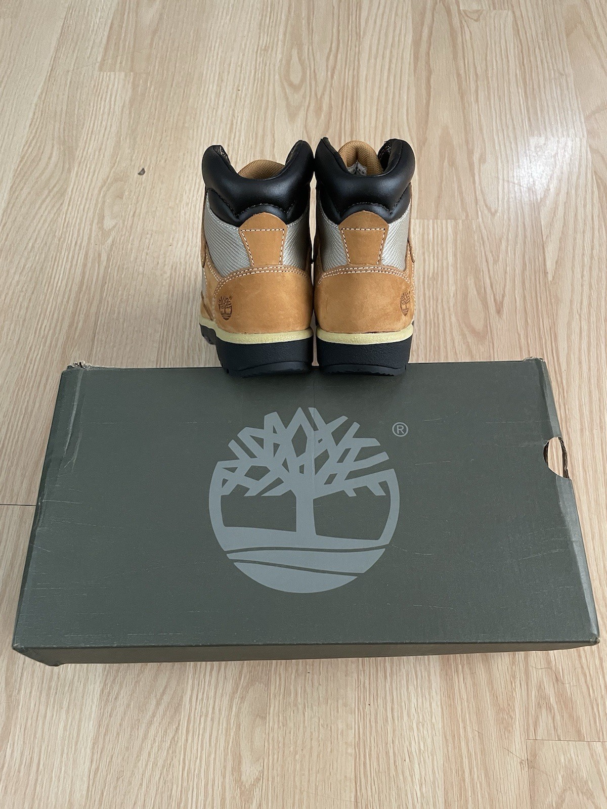 TIMBERLAND TBO44793 Wheat Nubuck 6in Field Boots Size 2.5 NEW NIB