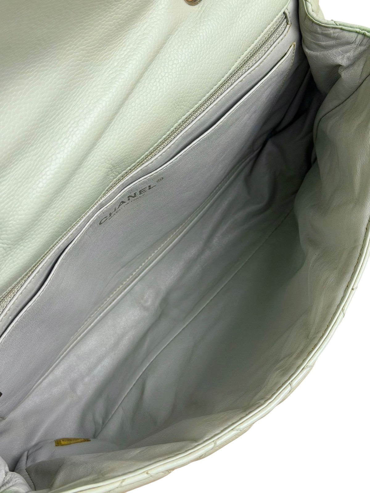 Size OS – Chanel Light Sage Green Medium Classic Flap Shoulder Bag 2008 / Pre-Ow