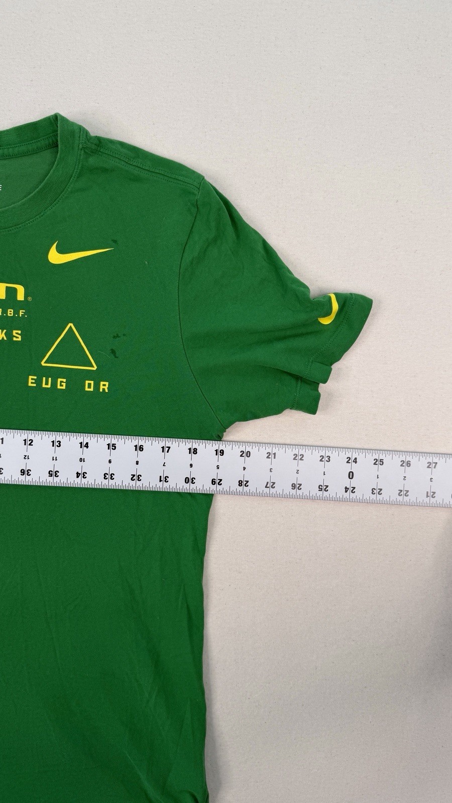 Nike Oregon Ducks Team Issue Dri-FIT Green T Shirt Small NCAA Football Tee