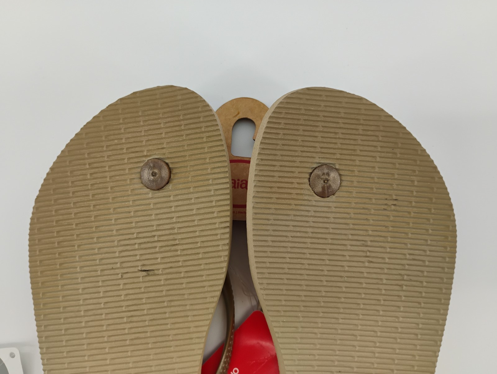 NEW Havaianas Sand Gray Light Gold Thong Flip Flops, Size 9/10w (39/40)