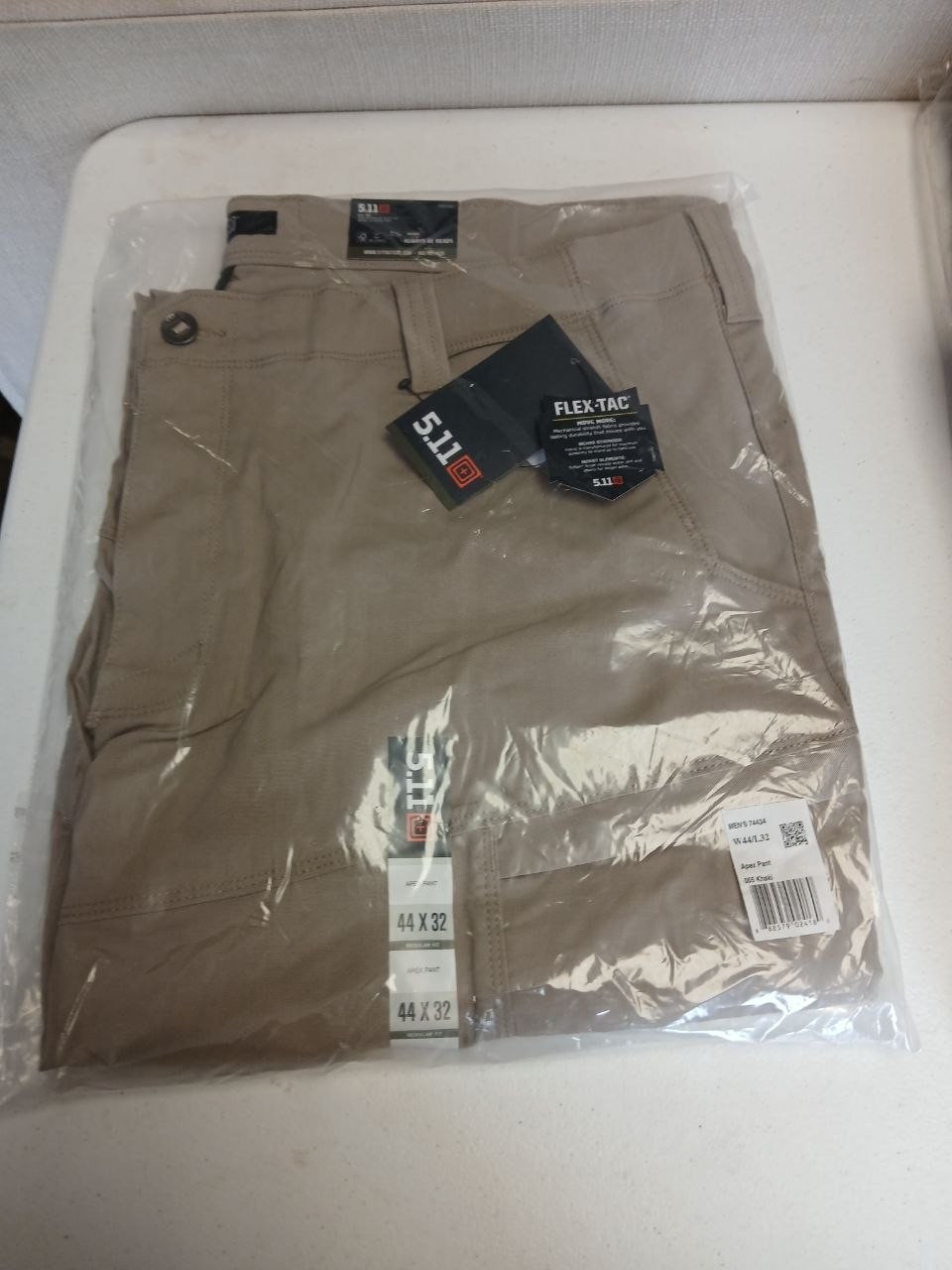 Men’s 5.11 Apex Pants in Khaki, Water repellent, Tactical Wear, Size 44×32,