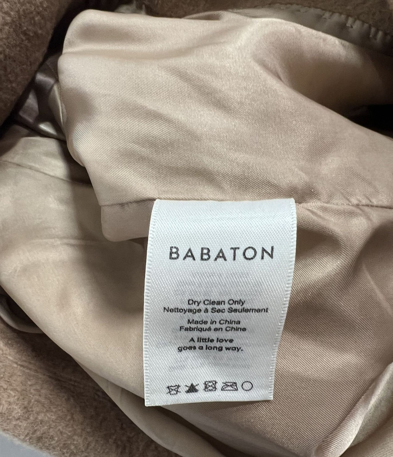 with tags Aritzia Babaton The Ceremony Coat in Re Camel Wool Cocoa Sand G2U