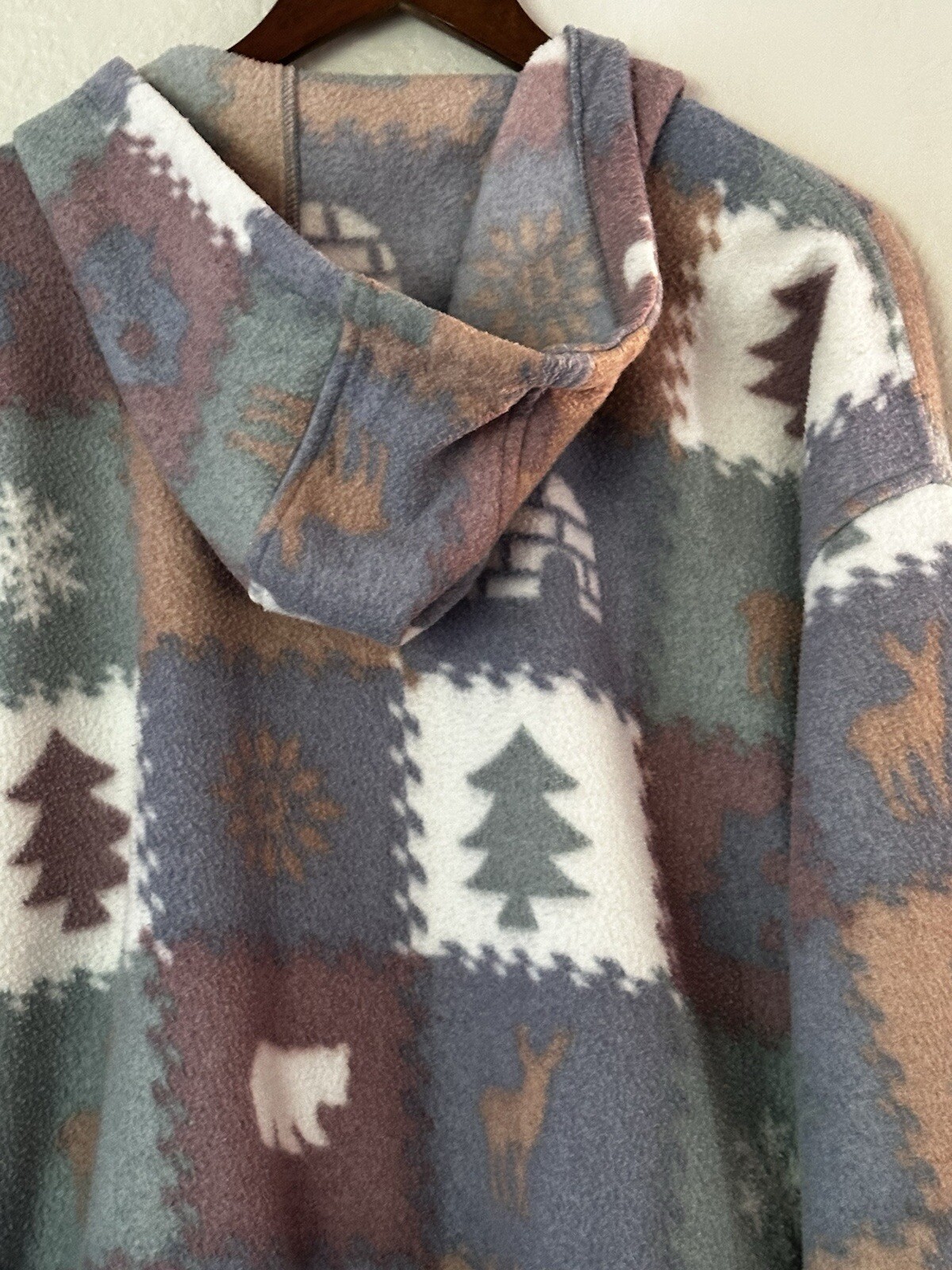 Vintage G4000 Patterned Fleece Jacket Size Medium Made In United Arab Emirates