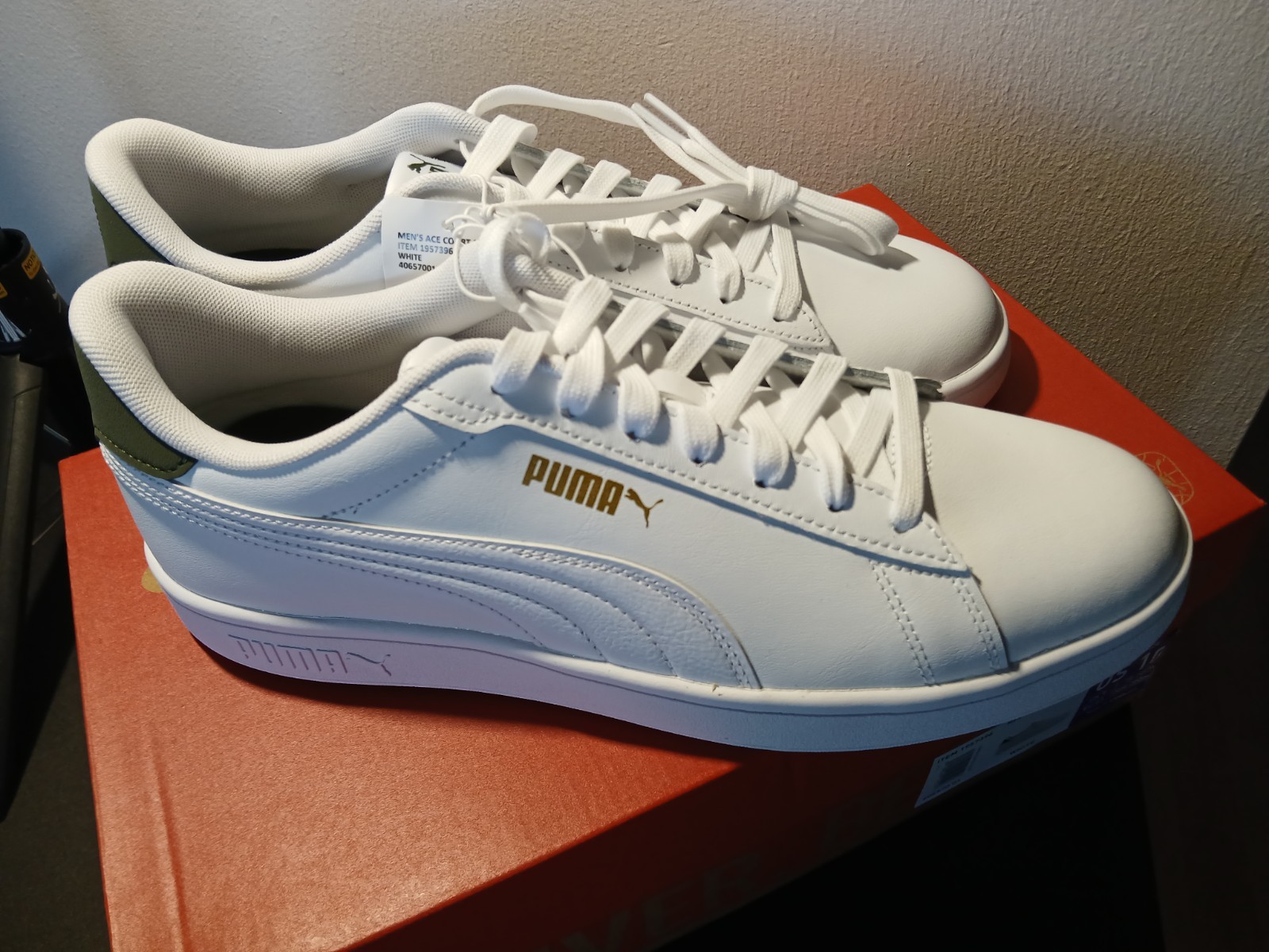 NEW w/BOX! PUMA ACE COURT SNEAKERS ~~ MEN’S SZ US 10/ UK 9 * * FREE SHIPPING