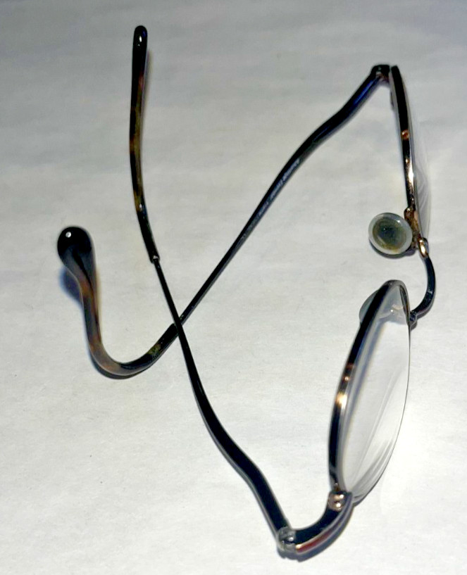 Retro Slim Vintage-Style Oval-Shaped Bronze Finish Metal Frame Glasses