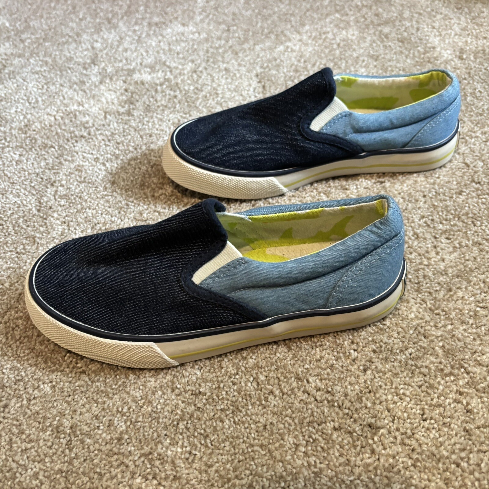 Mini Boden Canvas Boys Pull On Slip On Shoes Denim Blue Size 31 Or 13