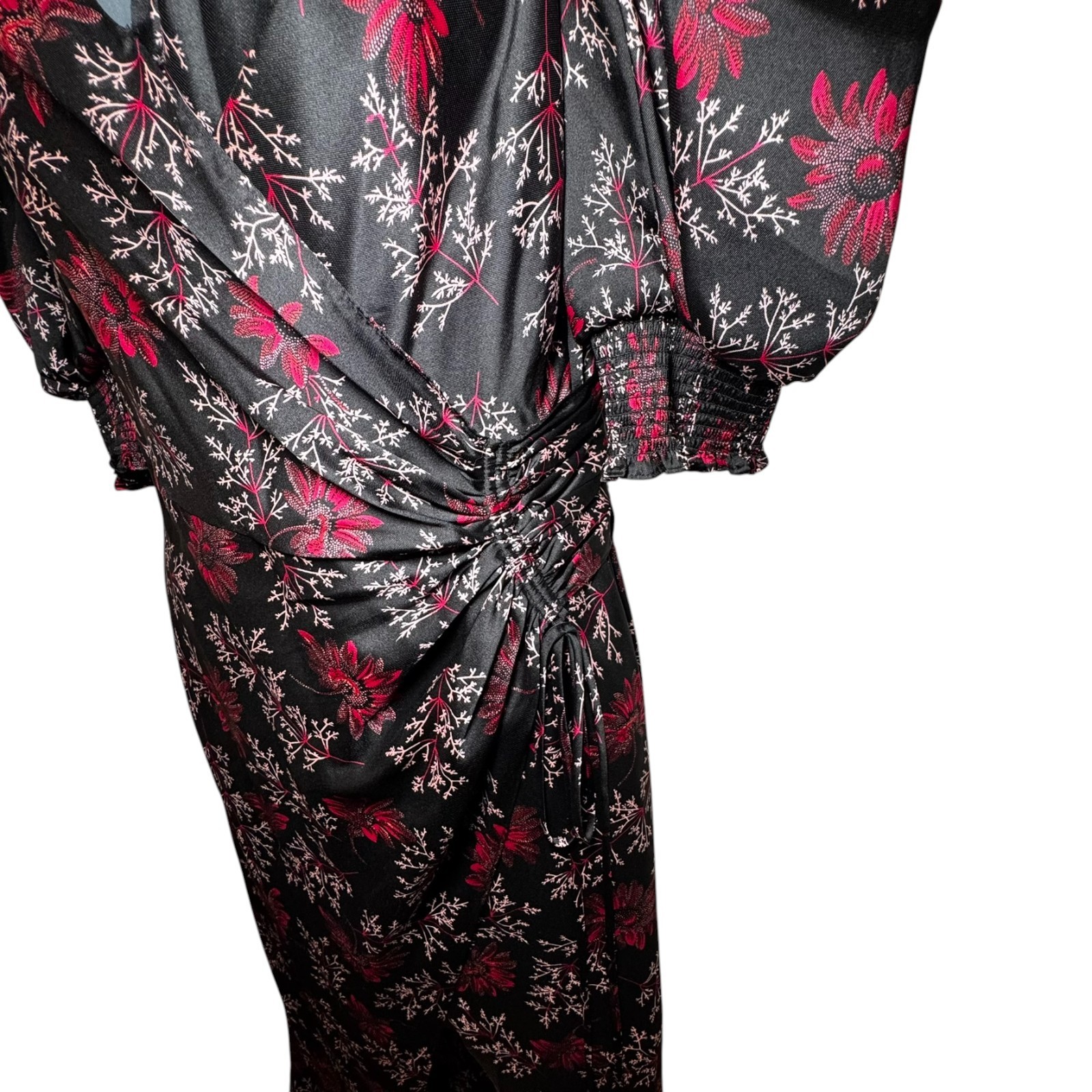 Cinq A Sept Tumbled Daisy Kacy Wrap Dress Raspberry Size 4 Puff Sleeve $425