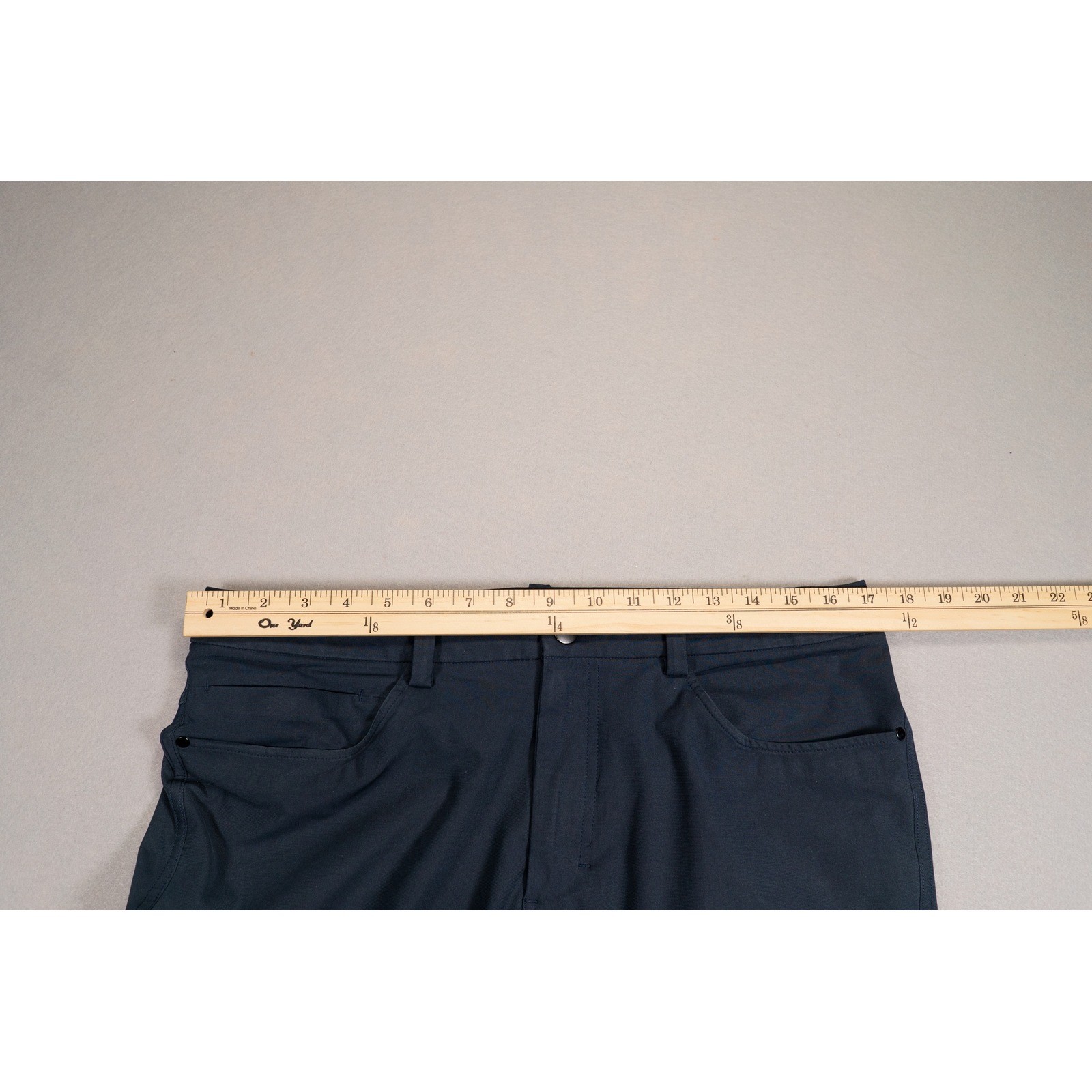 Lululemon Men ABC Pant 32 Navy Blue Stretch Performance Casual Golf Travel Pants