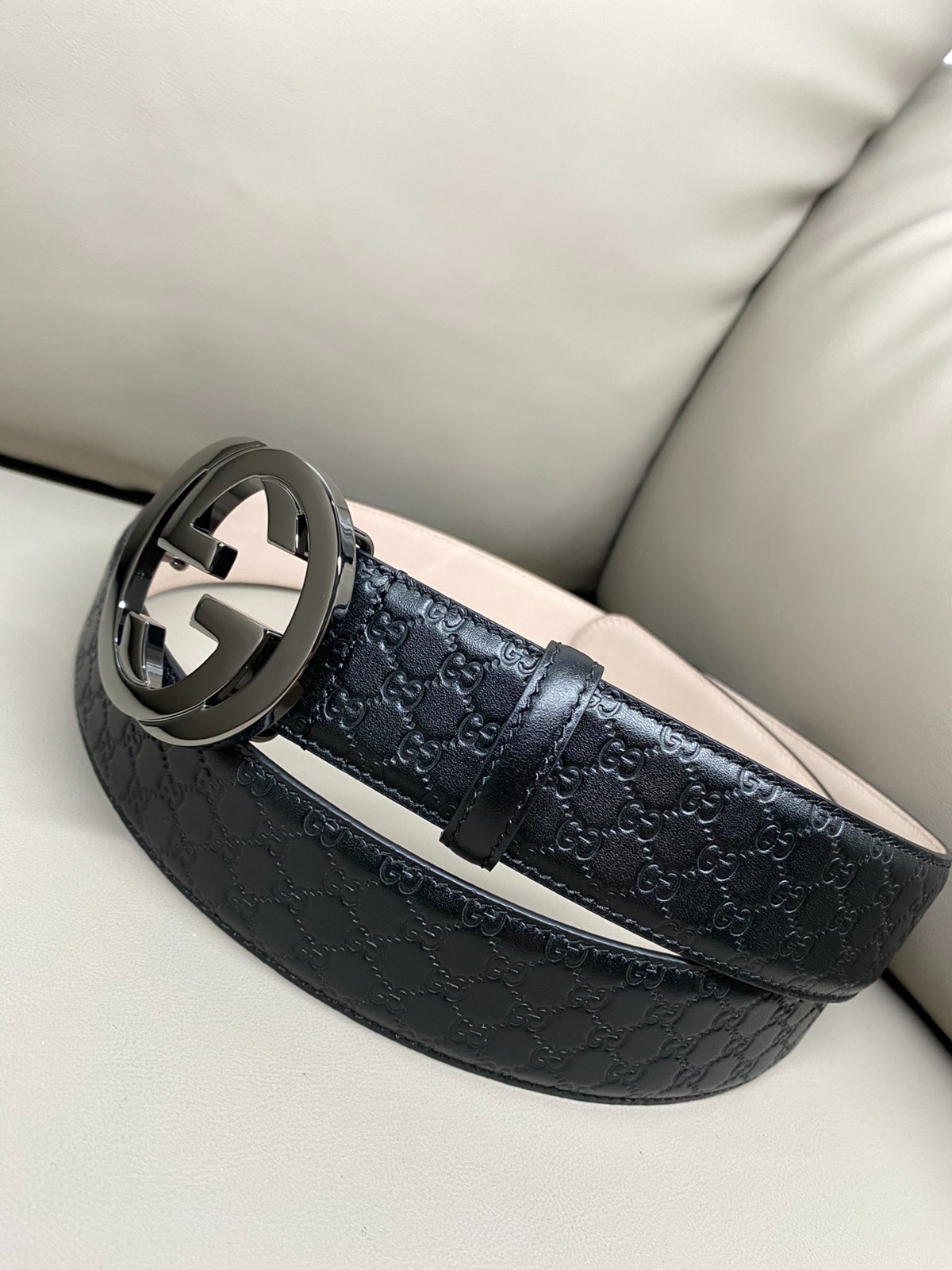 100% Authentic Gucci Black Leather Belt