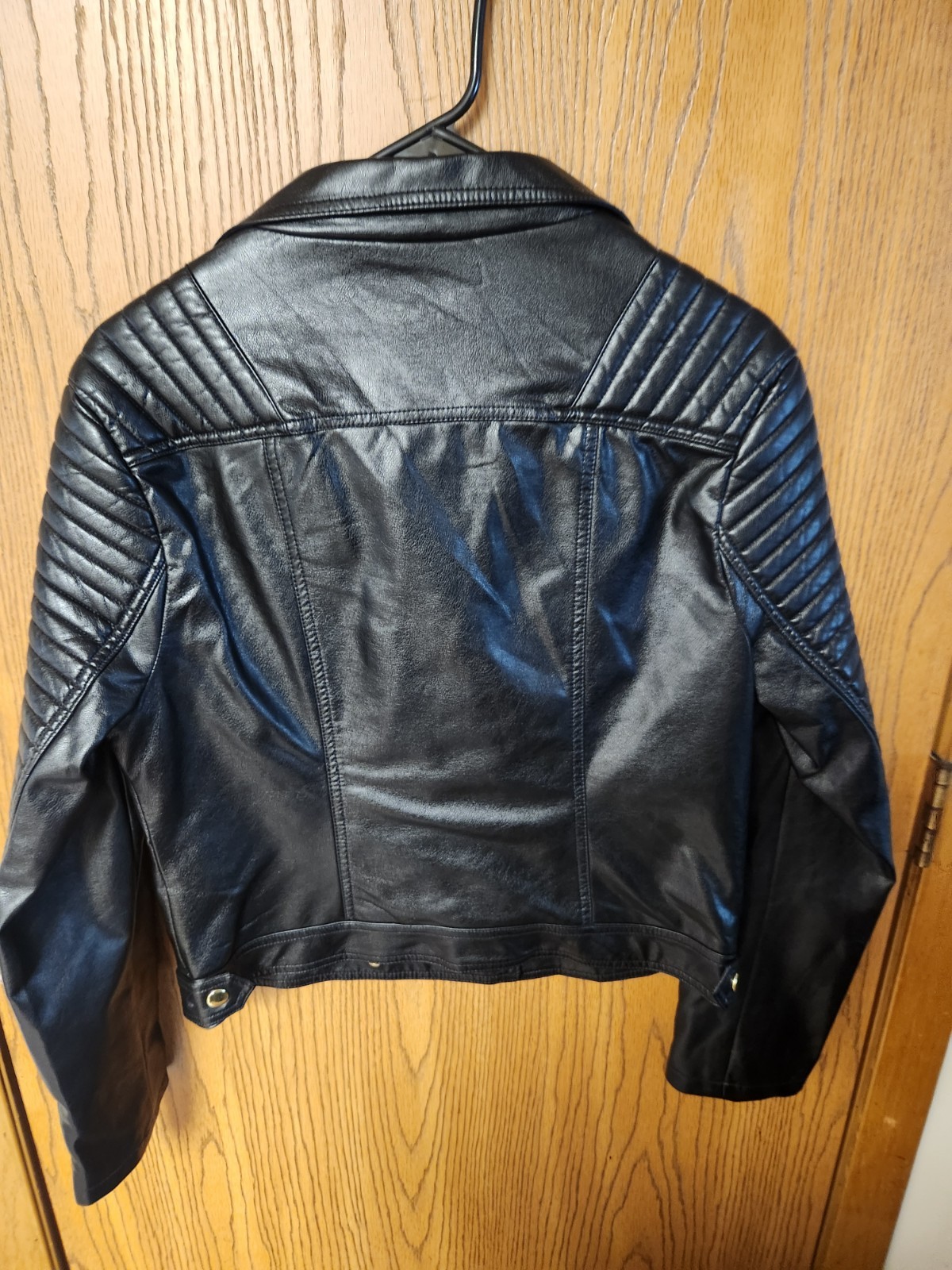 Love Tree Women’s Black Faux Leather Quilted Zip Lined Biker Jacket L
