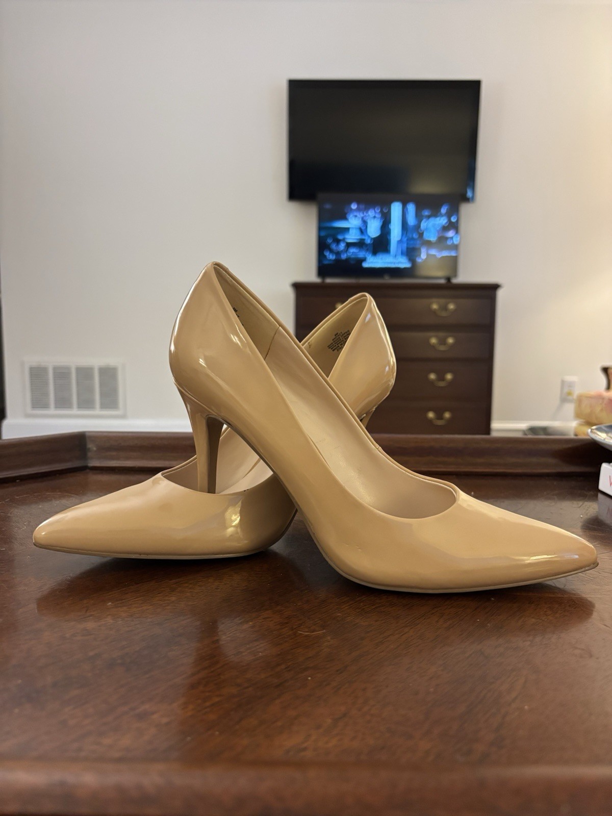 Nine West Etta8 Nude Pumps Womens Size 8M Pointed Toe Stiletto Heels