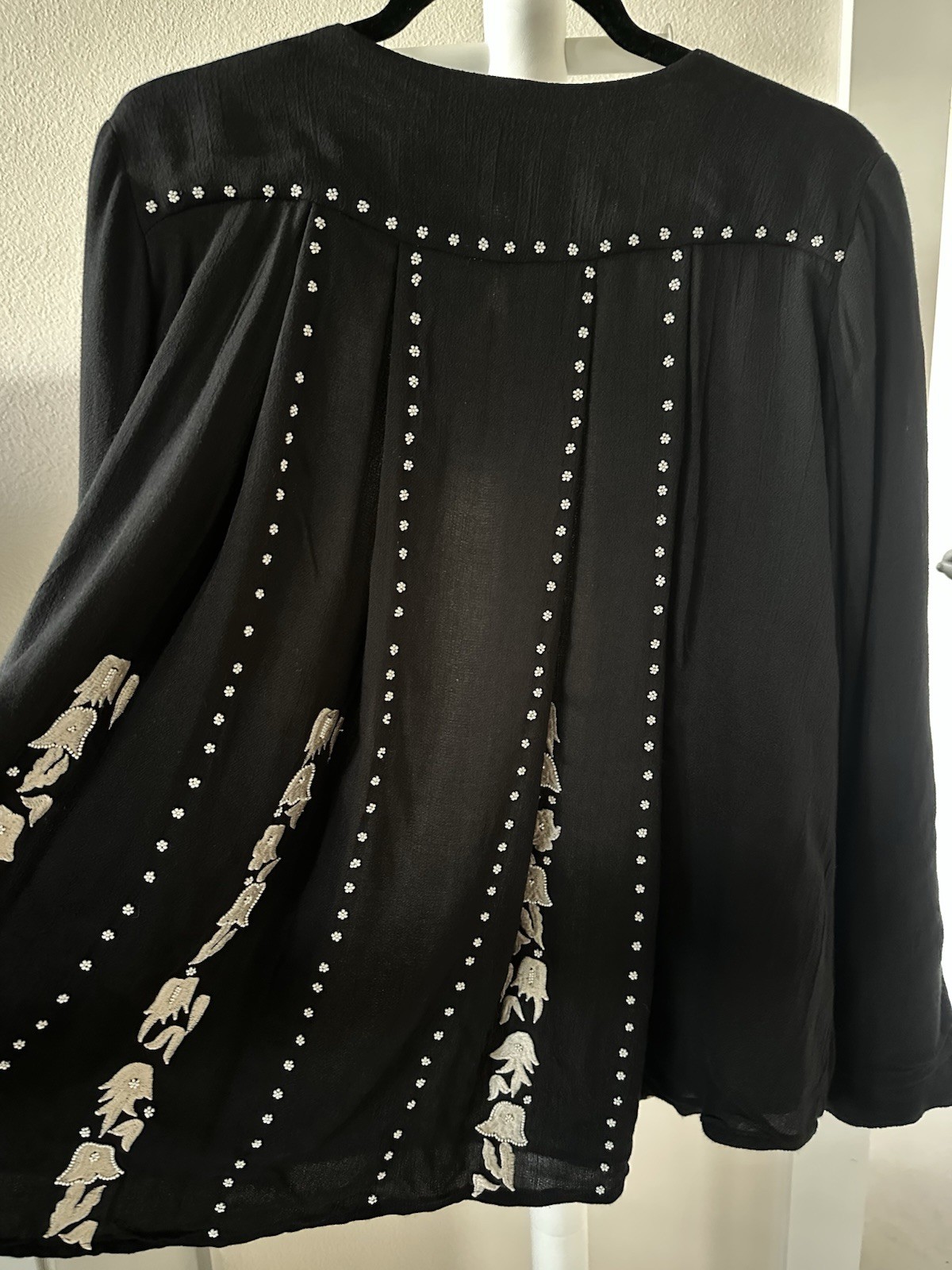 NEW Vintage Collection Black Lightweight Swing Beaded Jacket Sz M